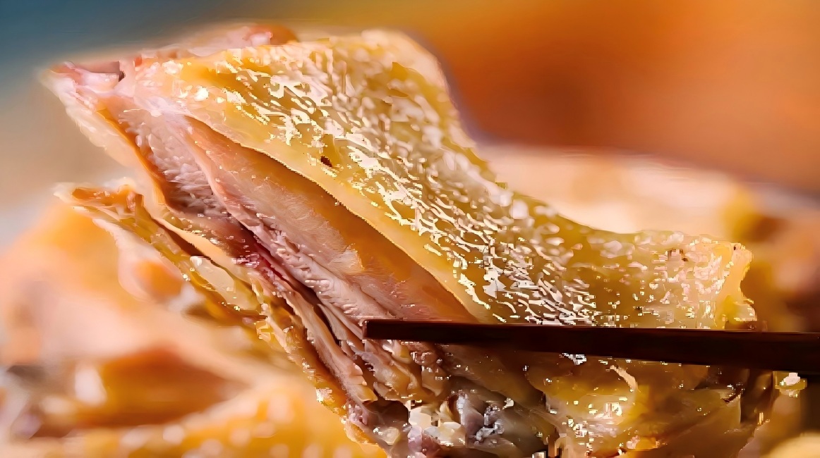 Wind-Cured Fragrance Through the Ages