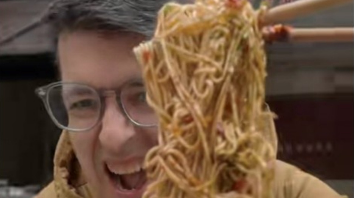 Challenge: Eat All Kinds of Chinese Noodles