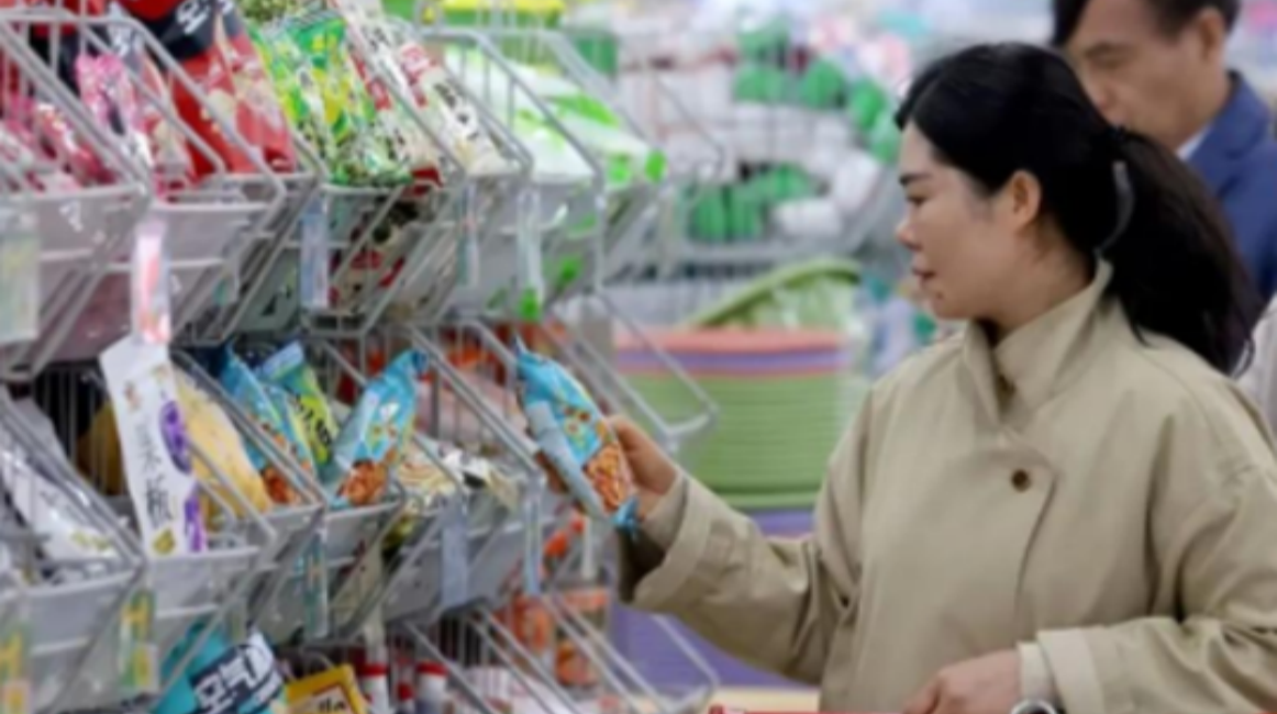 From a big manufacturing country to a big consumer country: a new journey of China's economic transformation