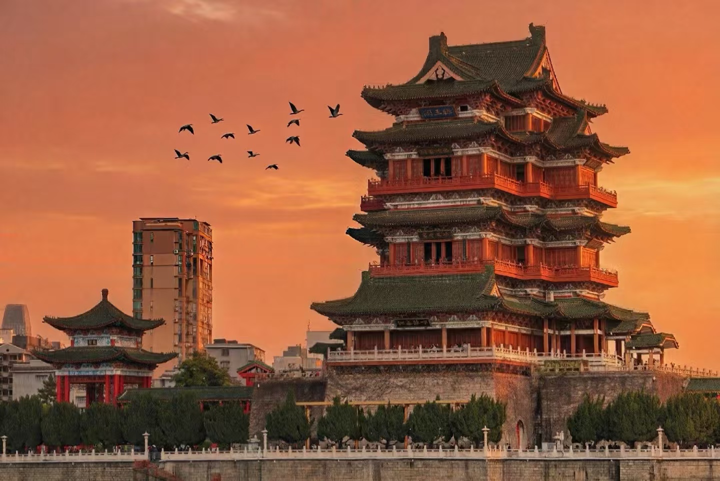 A Timeless Masterpiece That Endures Through the Ages: Recalling the Millennium-Old Tengwang Pavilion