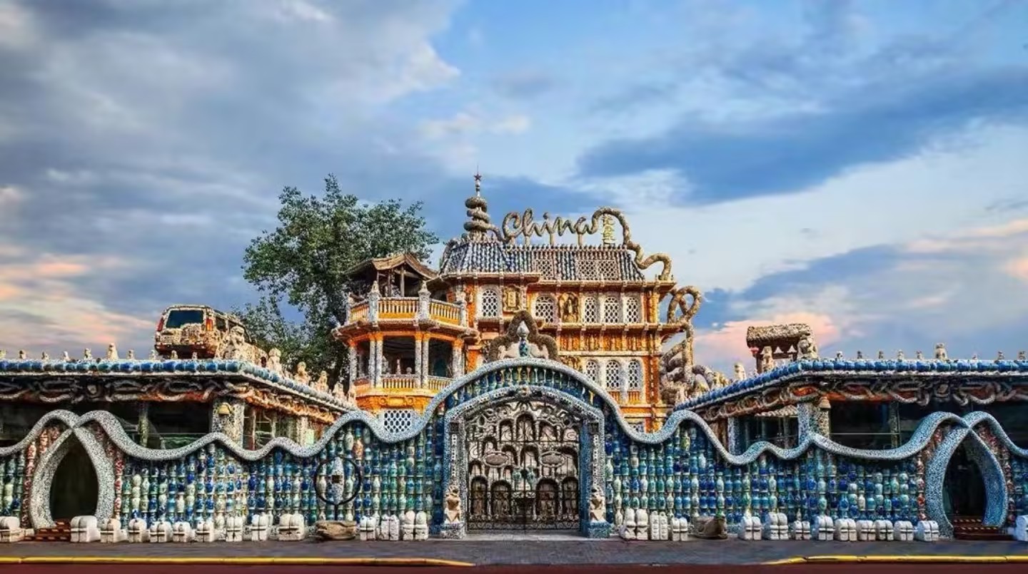 Porcelain Charm Through a Millennium: An Introduction to Tianjin Porcelain House